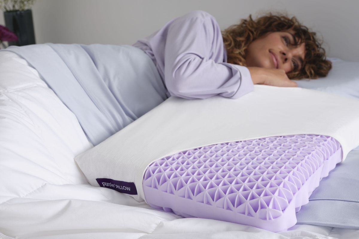 In 5 Minutes: Choosing the Perfect Purple Pillow