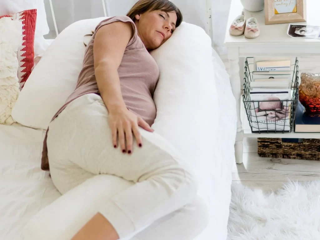 Expert Tips for Choosing the Ideal Body Pillow