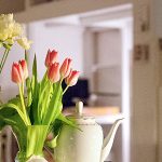 How to Clean and Maintain a Flower Vase