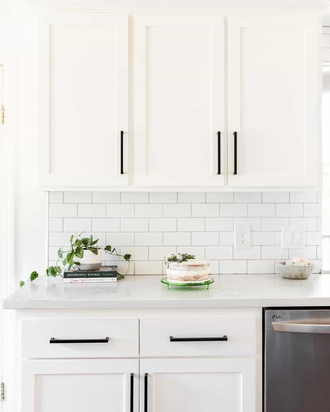 white kitchen black hardware