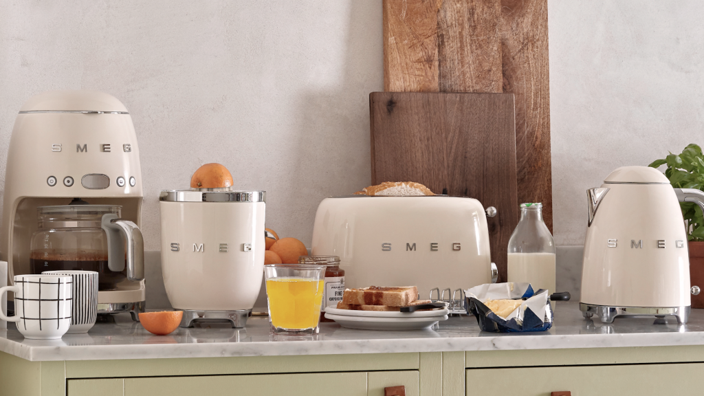 Modern Convenience: The Allure of Smeg Kitchen Appliances