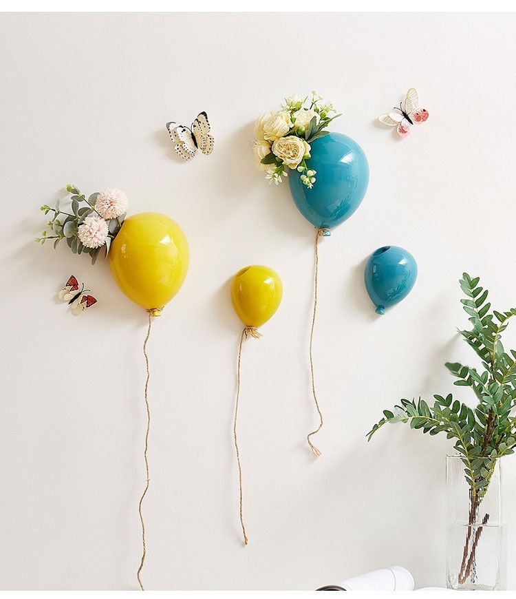 how to hang balloons on wall