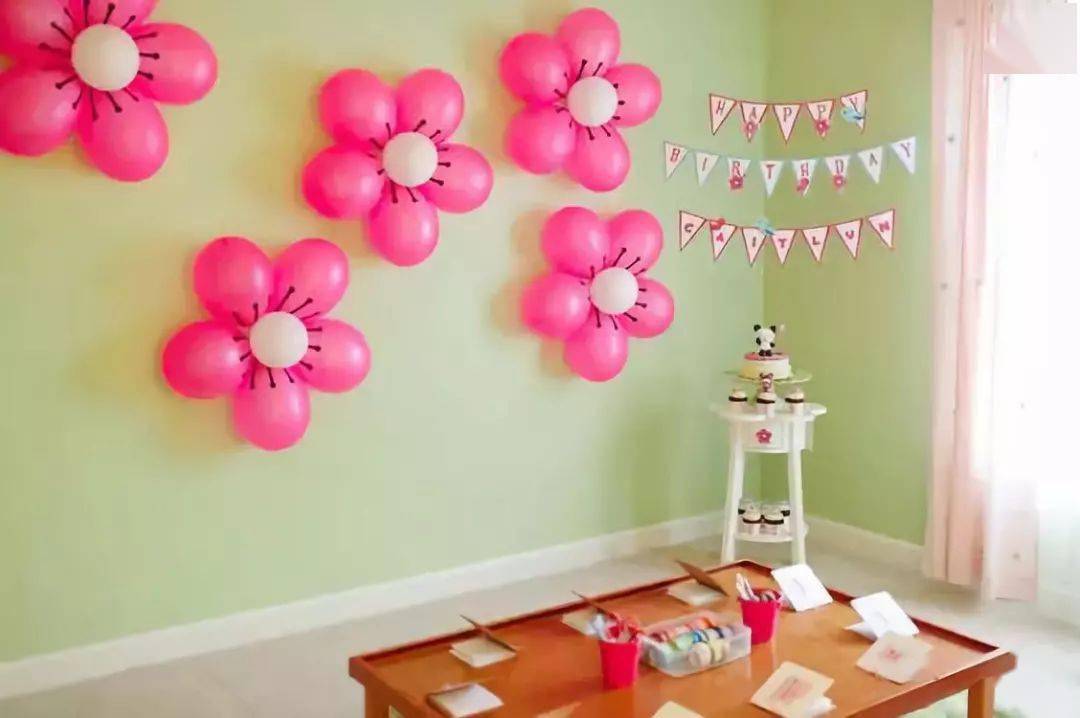 how to hang balloons on wall