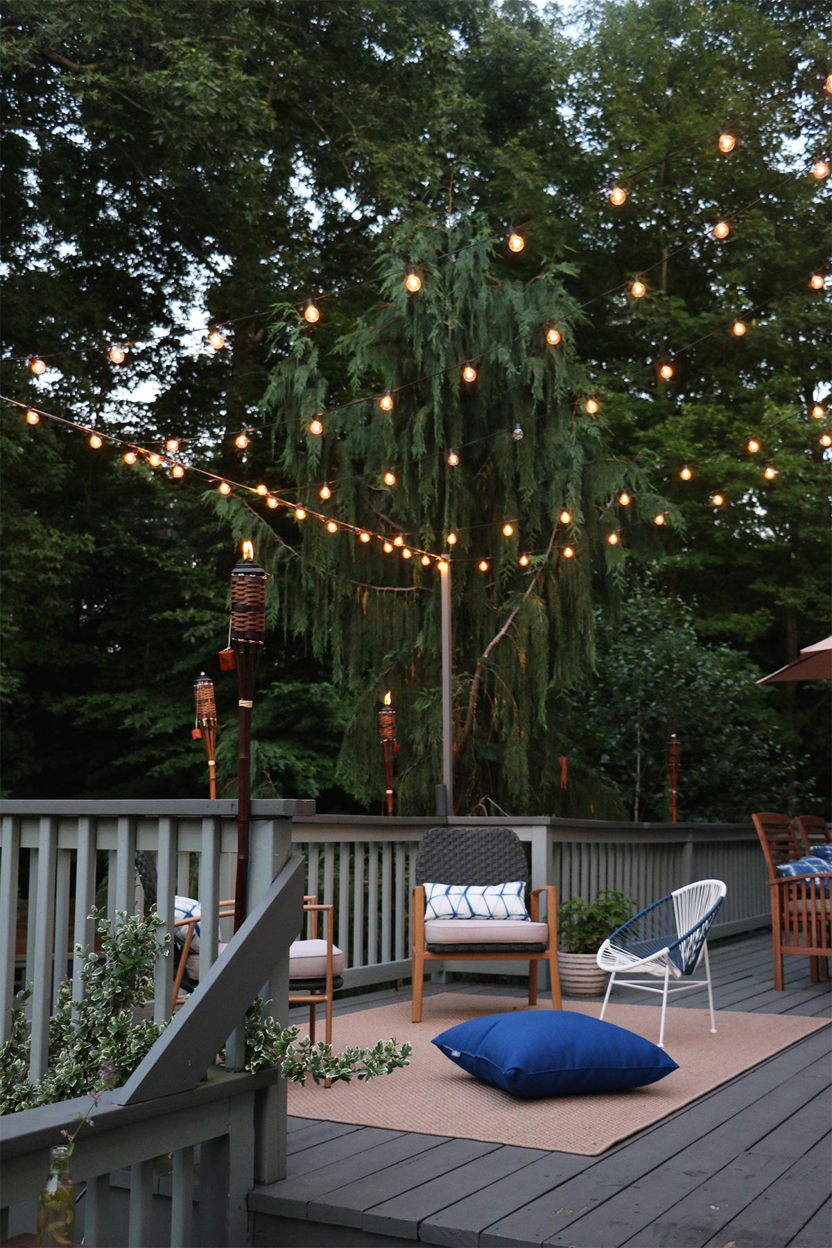 How to Hang String Lights Outdoors?插图1